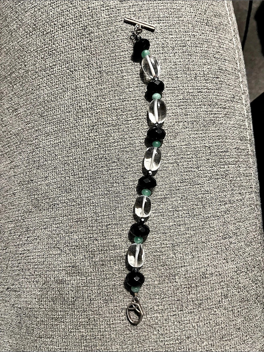 Barse Beaded Bracelet in Black & Clear Like New